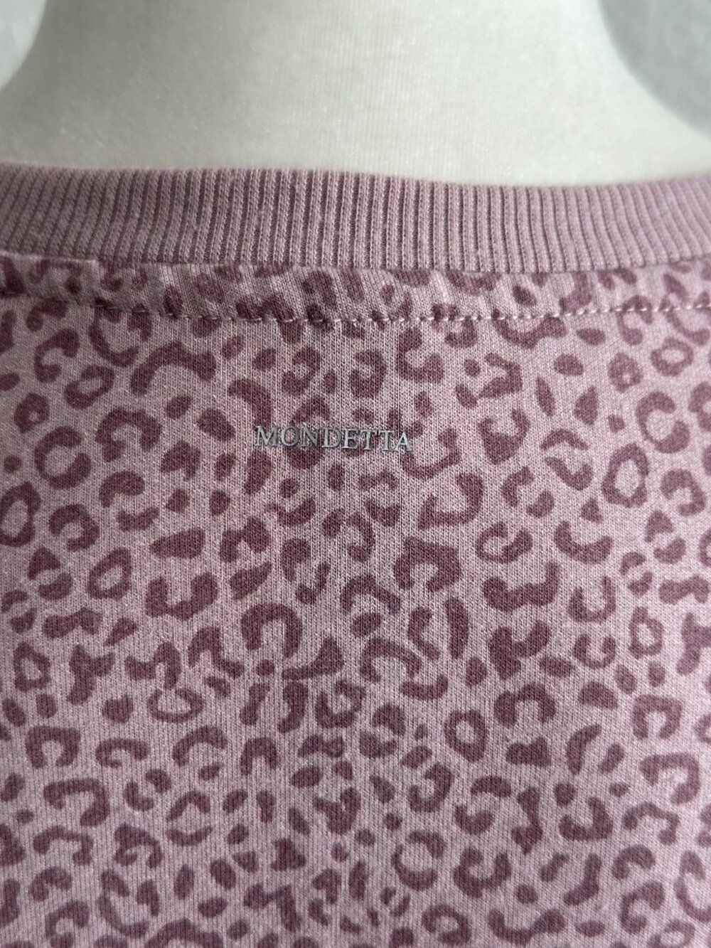 Mondetta Pink Leopard Print Sweatshirt Small Athleisure Crewneck Soft Cozy Top - Picture 6 of 8